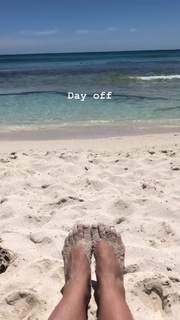 Melanie Blatt feet photo 1