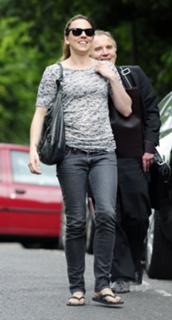 Melanie C feet photo thumbnail