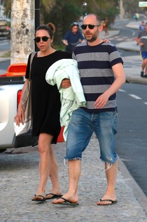 Melanie C feet photo thumbnail