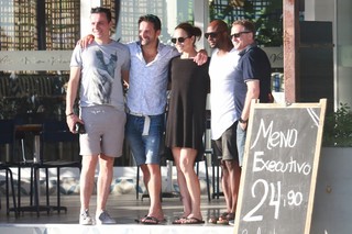 Melanie C feet photo thumbnail