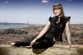 Melanie C feet photo thumbnail