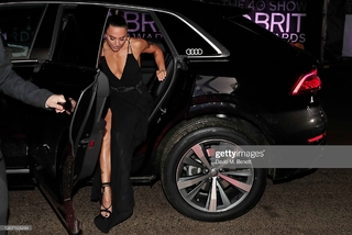 Melanie C feet photo thumbnail