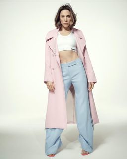 Melanie C feet photo thumbnail