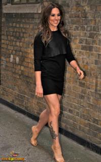 Melanie C feet photo thumbnail