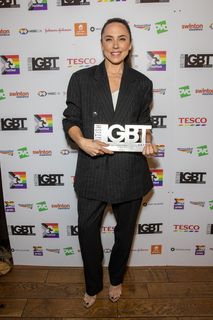 Melanie C feet photo thumbnail