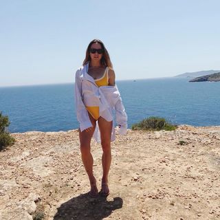 Melanie C feet photo thumbnail