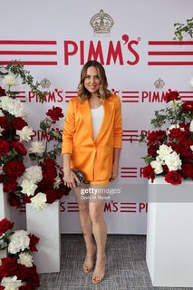 Melanie C feet photo thumbnail