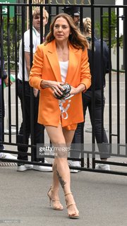 Melanie C feet photo thumbnail