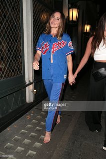 Melanie C feet photo thumbnail