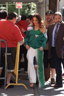 Melanie C feet photo thumbnail