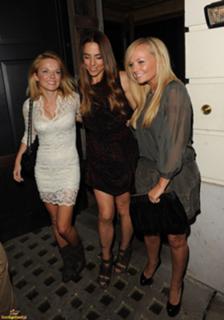Melanie C feet photo thumbnail