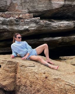Melanie C feet photo thumbnail