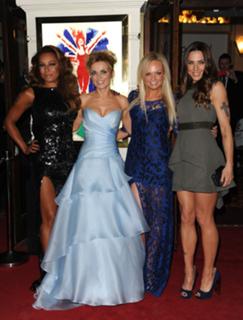 Melanie C feet photo thumbnail