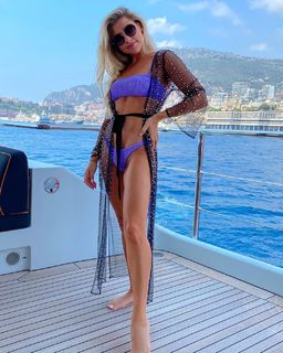 Melanie Collins feet photo 4