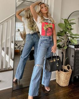 Melanie Collins feet photo 18
