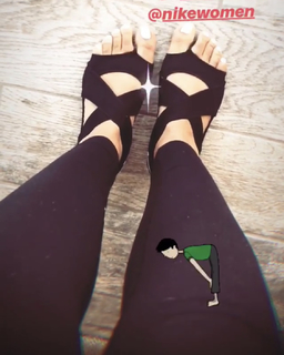 Melanie Fiona feet photo 14