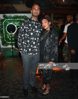 Melanie Fiona feet photo 11