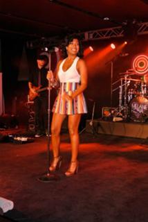 Melanie Fiona feet photo 2
