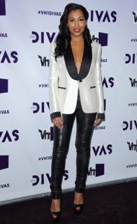 Melanie Fiona feet photo 11