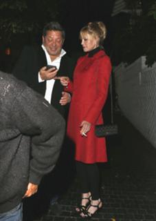 Melanie Griffith feet photo thumbnail