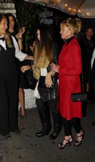 Melanie Griffith feet photo thumbnail