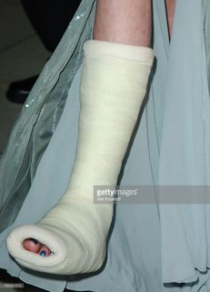 Melanie Griffith feet photo thumbnail