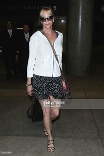 Melanie Griffith feet photo thumbnail