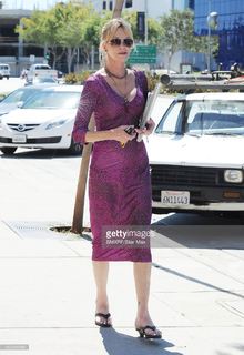 Melanie Griffith feet photo thumbnail