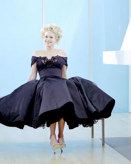 Melanie Griffith feet photo thumbnail