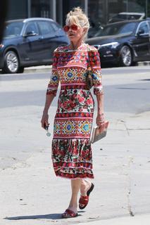 Melanie Griffith feet photo thumbnail