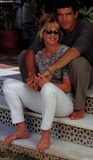 Melanie Griffith feet photo thumbnail