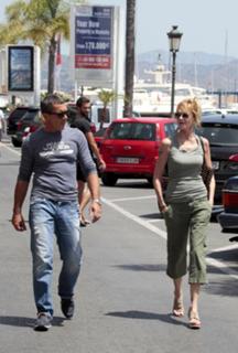 Melanie Griffith feet photo thumbnail