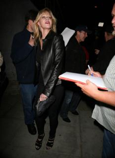 Melanie Griffith feet photo thumbnail