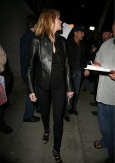 Melanie Griffith feet photo thumbnail