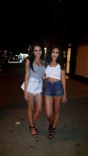 Melanie Iglesias feet photo thumbnail