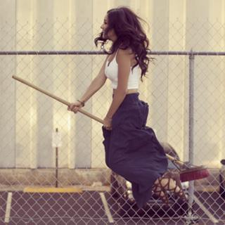 Melanie Iglesias feet photo thumbnail