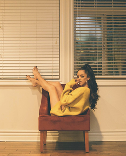 Melanie Iglesias feet photo thumbnail