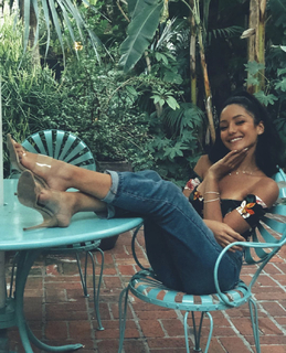 Melanie Iglesias feet photo thumbnail