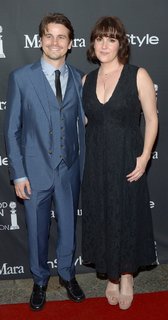Melanie Lynskey feet photo thumbnail