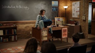 Melanie Lynskey feet photo thumbnail