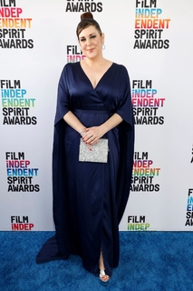 Melanie Lynskey feet photo thumbnail