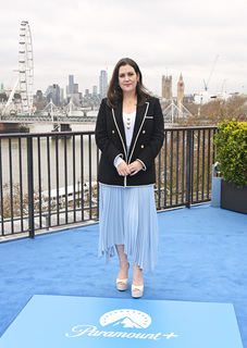 Melanie Lynskey feet photo thumbnail