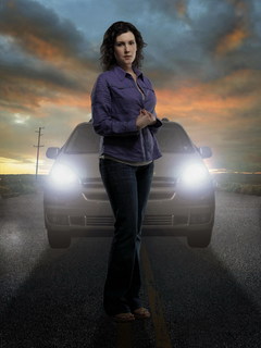 Melanie Lynskey feet photo thumbnail