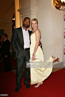 Melanie Marschke feet photo thumbnail