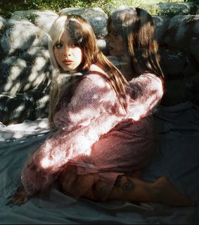 Melanie Martinez feet photo thumbnail