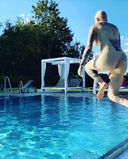 Melanie Müller feet photo 2