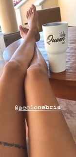 Melanie Pavola feet photo 13