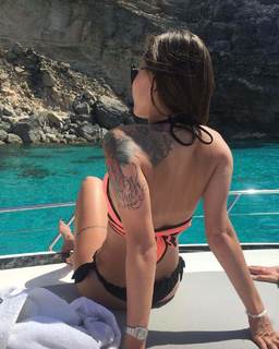 Melanie Pavola feet photo 9