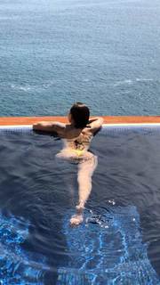 Melanie Pavola feet photo 17