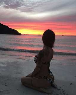 Melanie Pavola feet photo 1
